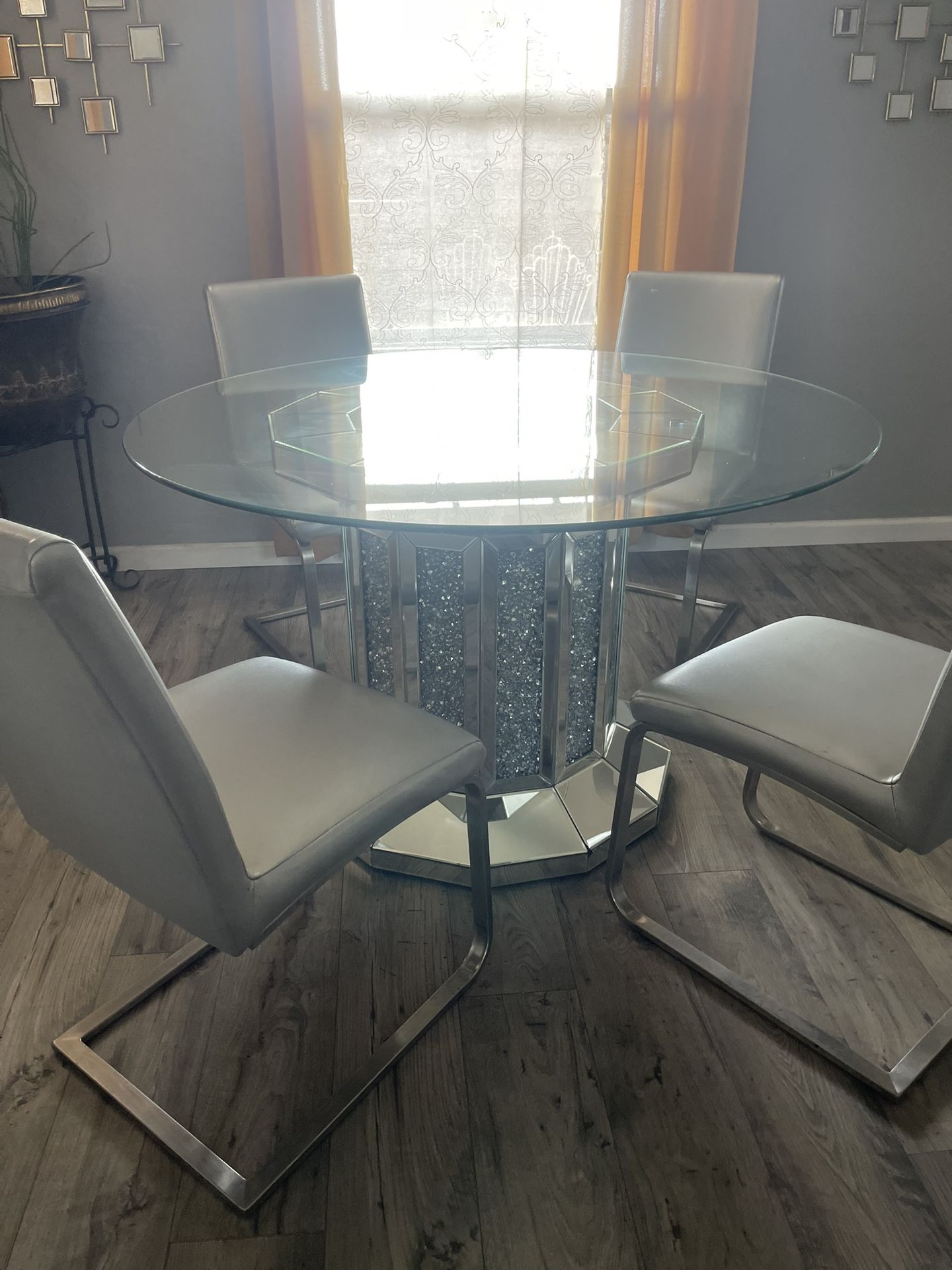 Table Chairs