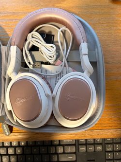 Naztech i9 Rose Gold, wireless, over the ear headphones