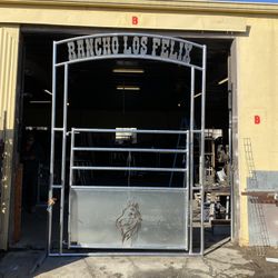 Custom Horse Corrals 