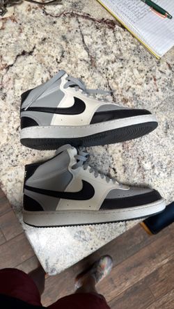 Men’s Nike size 7