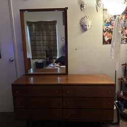 Vintage Bedroom Dresser Set: Dresser Vanity and Nighstand