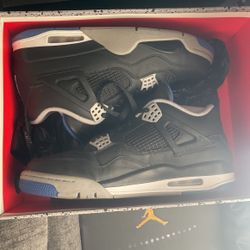 Retro Jordan 4s Size 11