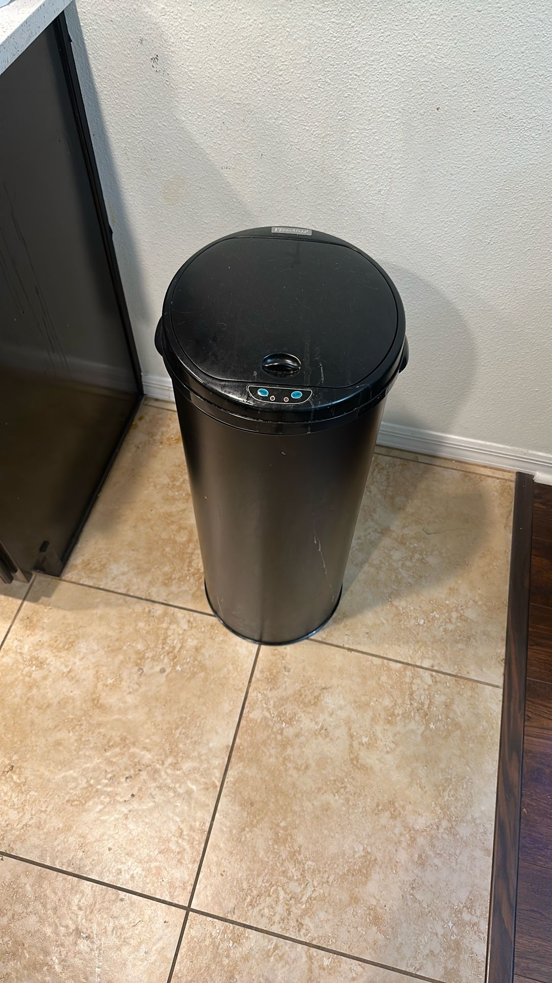 Automatic Trash Can