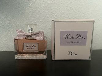 Miss Dior perfume
