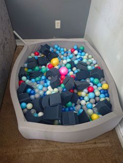 Ball pit