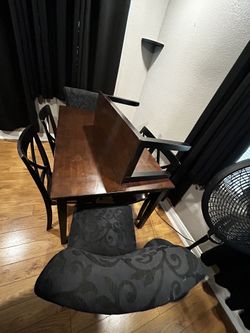 Kitchen Dinner Table