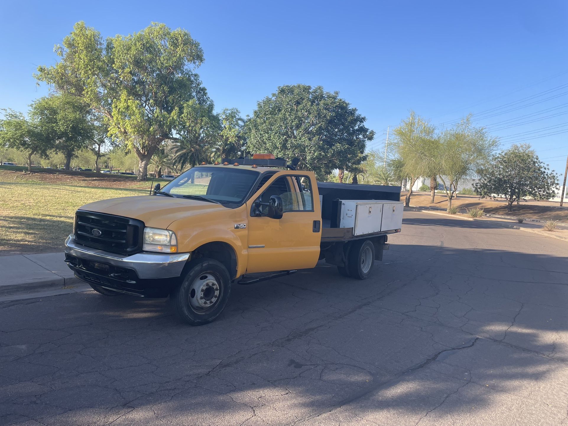 2004 Ford E-450