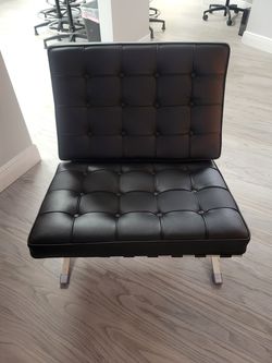 Ethier 31.5"  W Tufted Black Leather Chairs 2