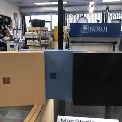 Microsoft Surface Laptop