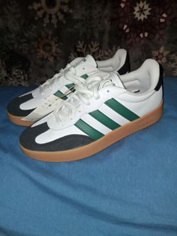 New Adidas size 10