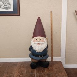 Gnome Statue 
