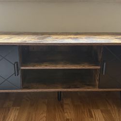wood / black door Tv unit