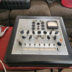 Hickok Model 532 Mutual Conductance Vacuum Tube Tester. Serviced And Working