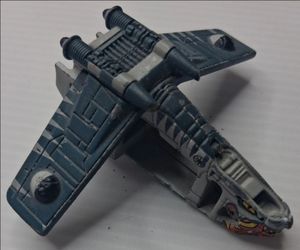 2005 Star Wars B-Wing Fighter Toy Spacecraft