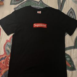 Supreme  Tee