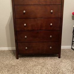 5 Drawer Dresser 