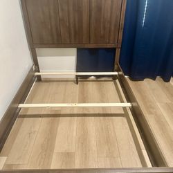 Full Bed And Dresser