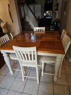 2-Tone Farmhouse Dining Table w 6 matching chairs