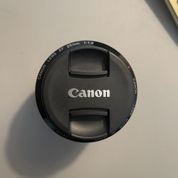 Canon Camera Lens : 28 mm 1:18 