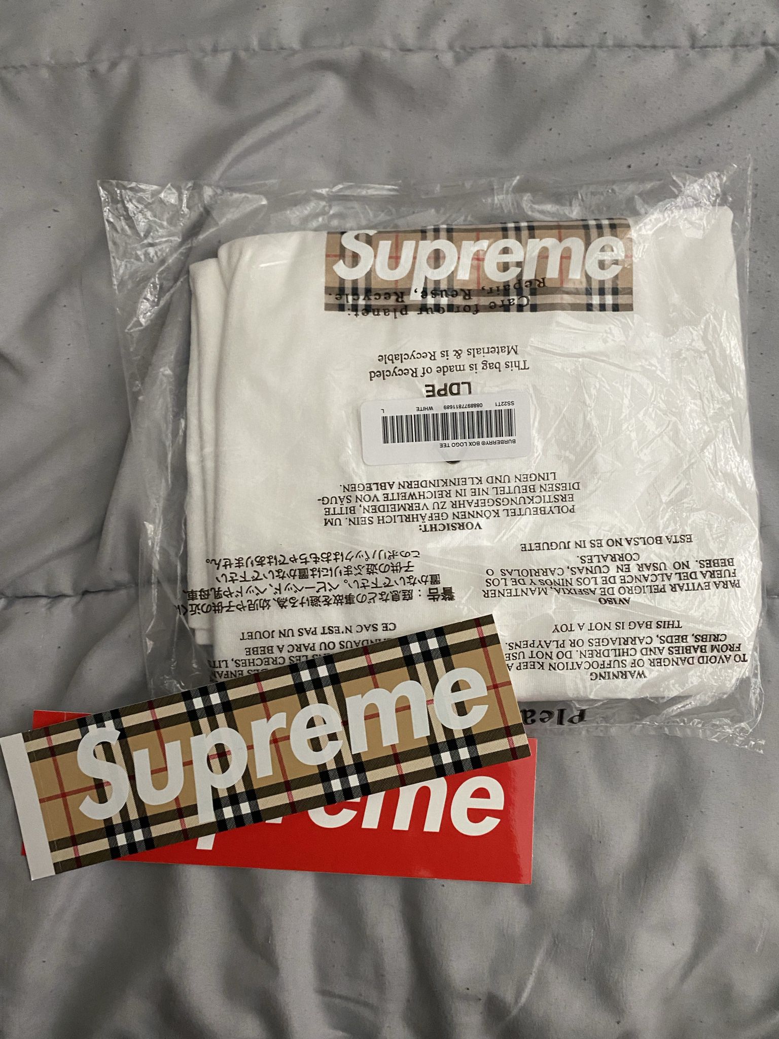 Supreme Burberry box logo t shirt 