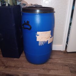Water Proof 30 Gal Drums