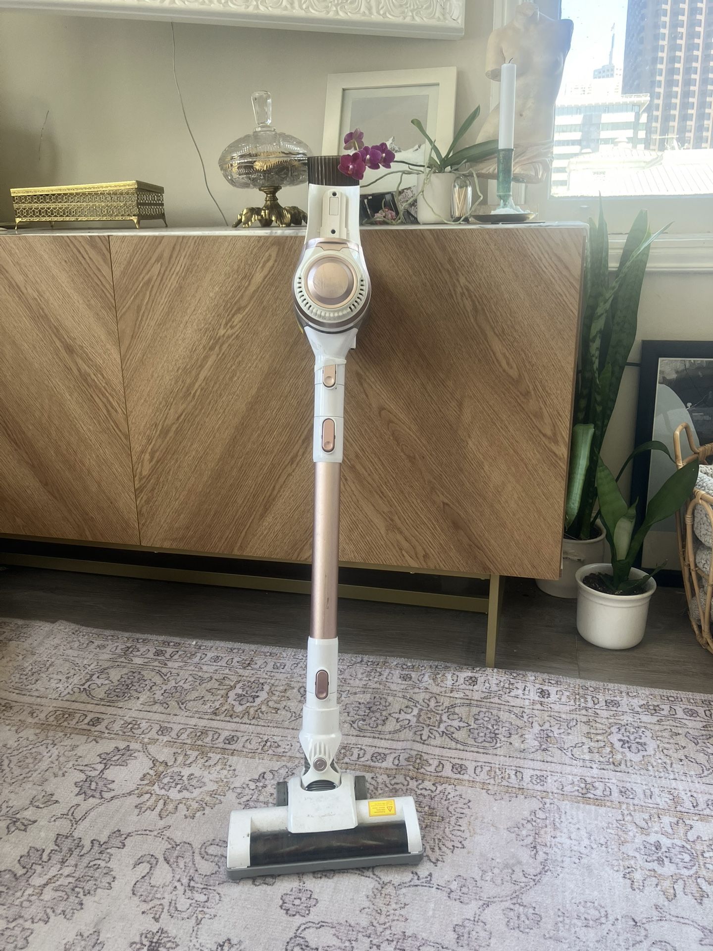 FREE Vacuum (can’t get to charge)