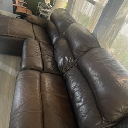 Large L-Shaped Brown Leather Sofa with Chaise – Great Condition