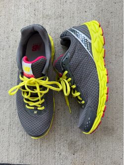 New Balance 590v3 Running Shoes, #W590GL3, Gray/Pink/Yellow, Womens US Size 10