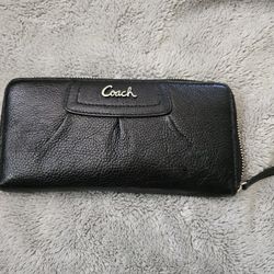 Coach Wallet/clutch