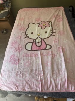 Hello Kitty Throw Blanket 