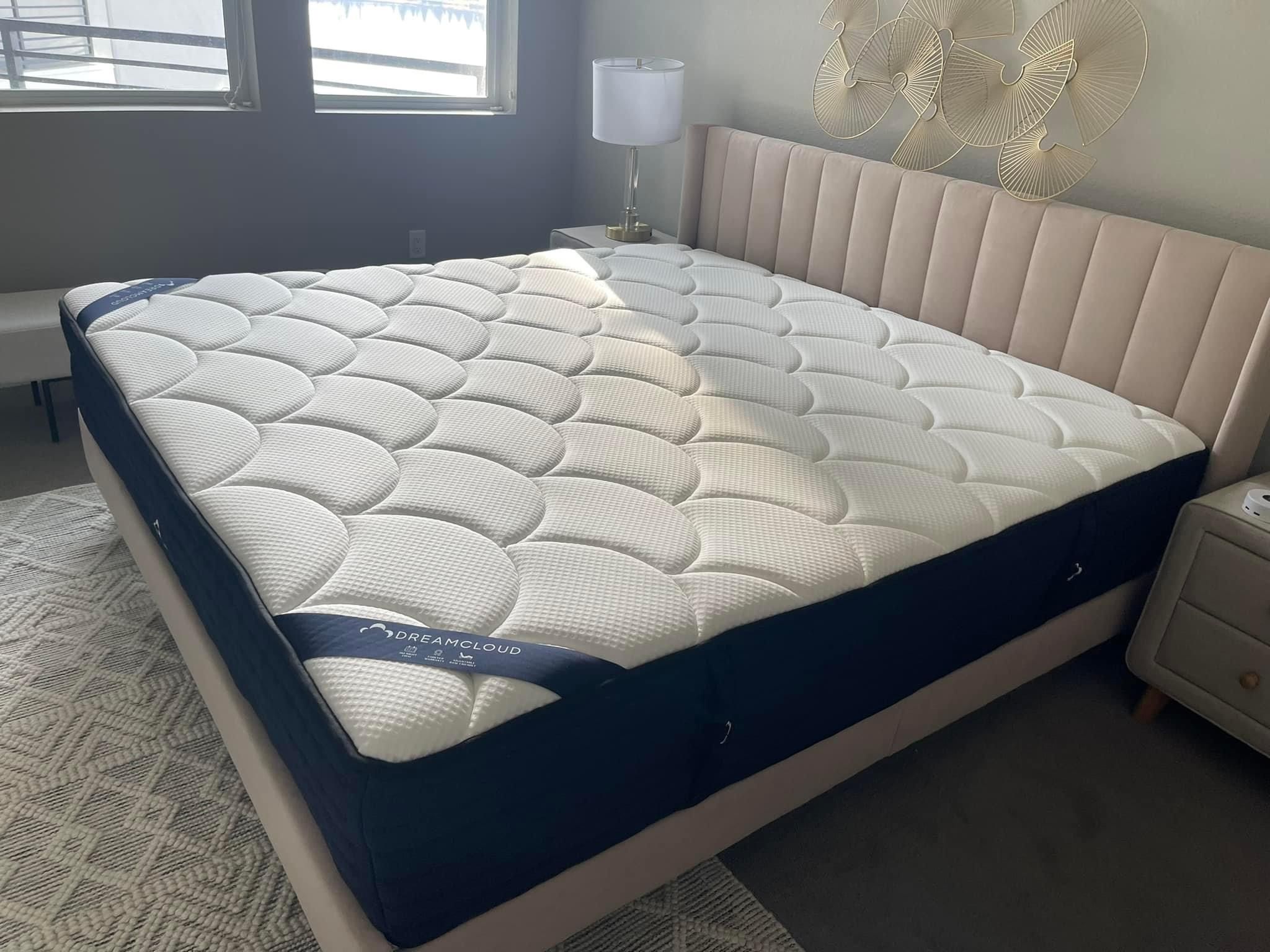 Dreamcloud California King Hybrid Mattress