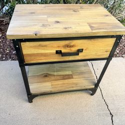 Nightstand/End Table 
