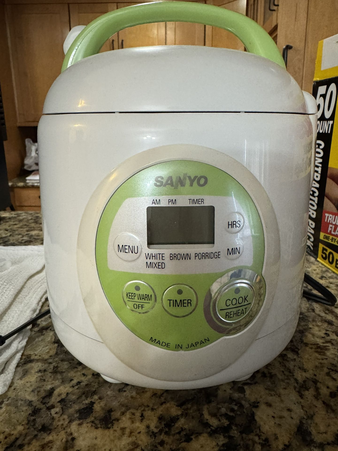 Sanyo Rice Cooker (0.72L Capacity)