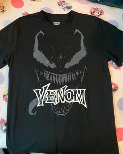 Venom graphic tee