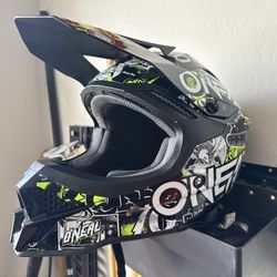 O’Neal 3 Series Attack Helmet Size Large 