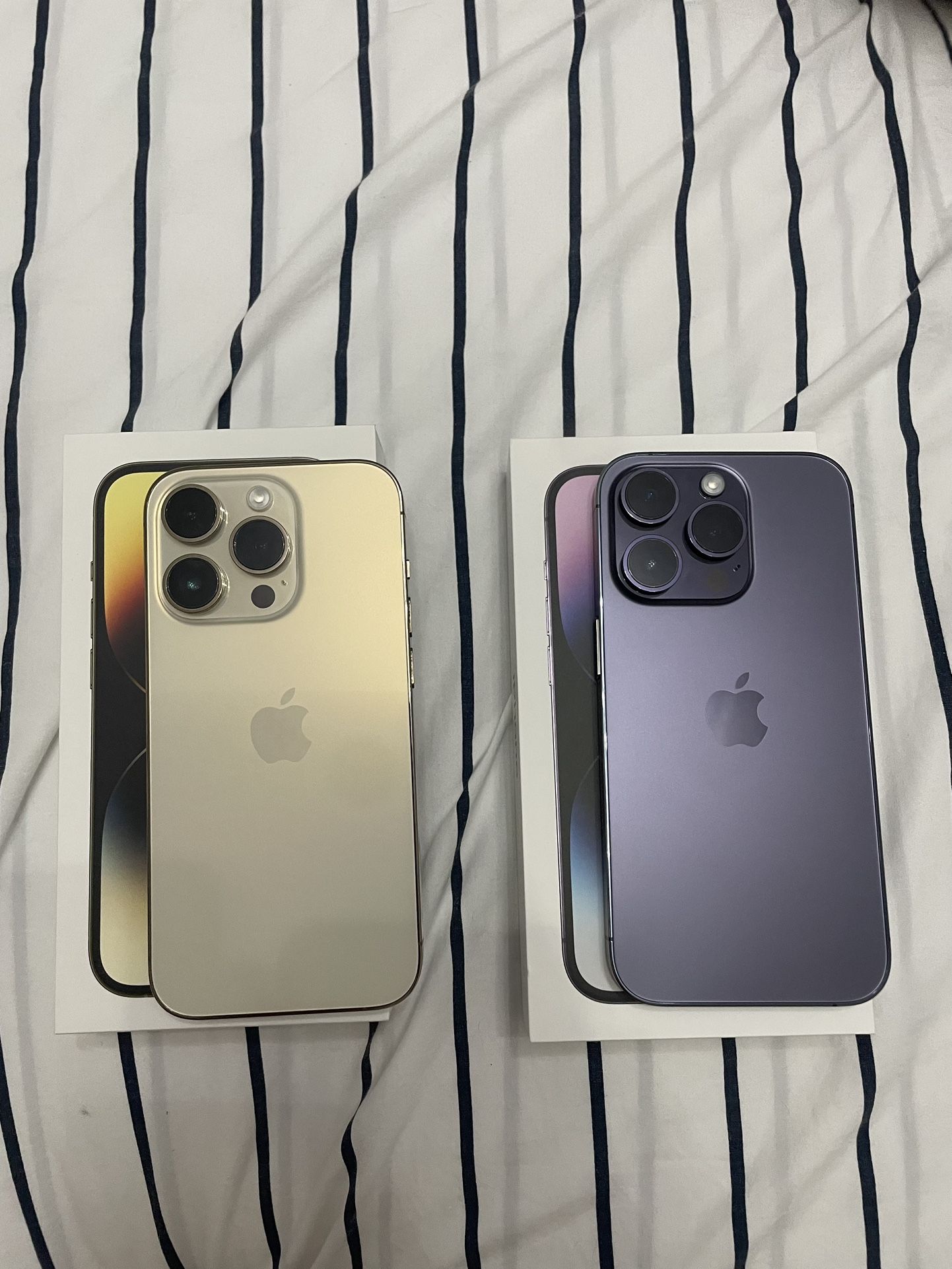 iPhone 14 Pro 128GB GOLD AND PURPLE
