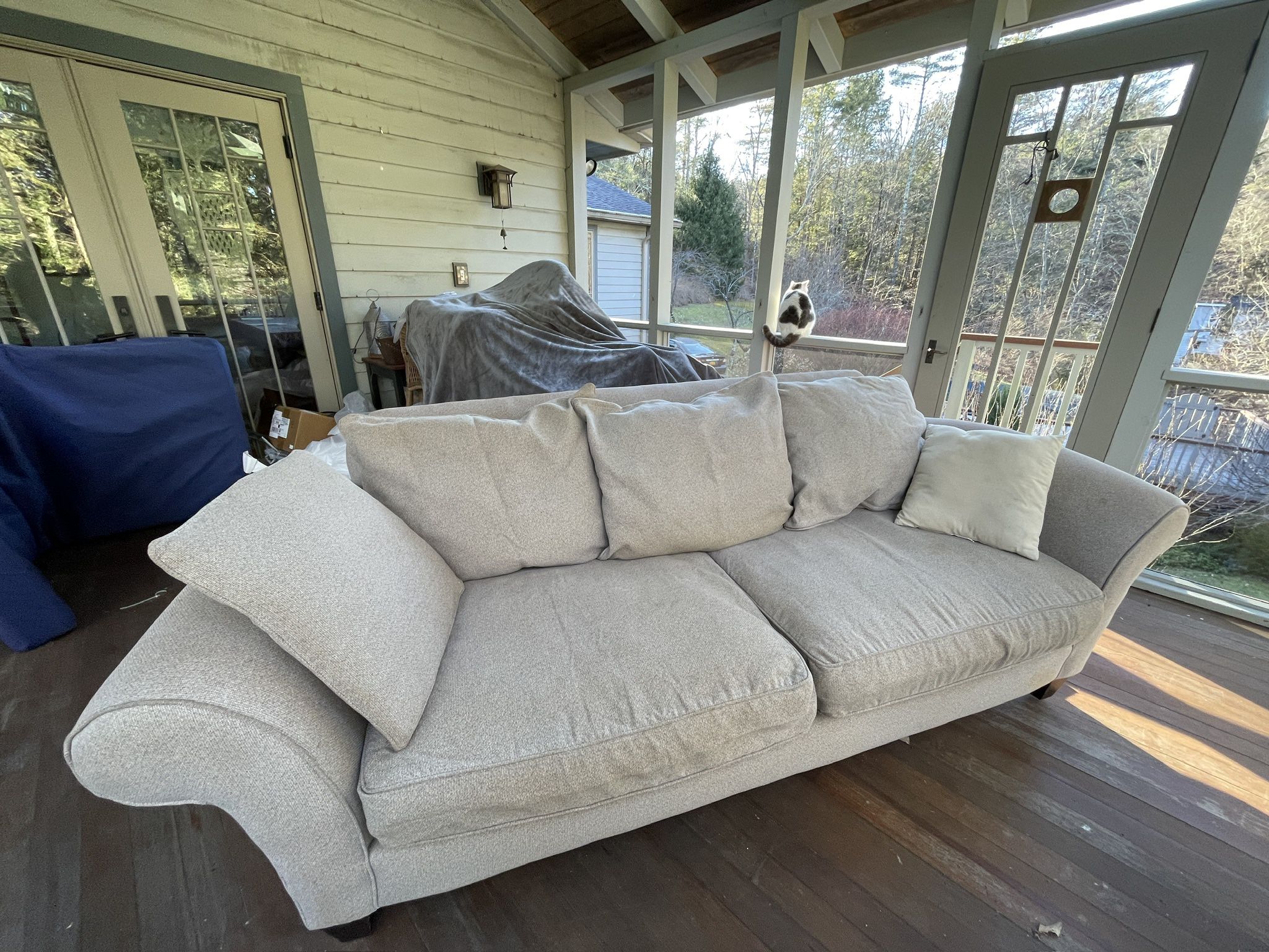 Rowe Furniture Custom Upholstery Couch