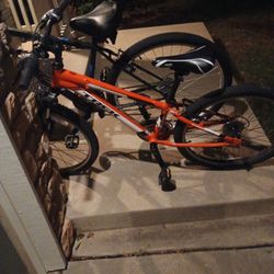 Trek  MT-220