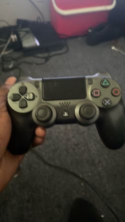 PS4 wireless controller
