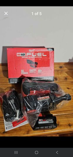 Milwaukee M18 'Fuel' 3"X18" belt sander, 'High Ouput' battery