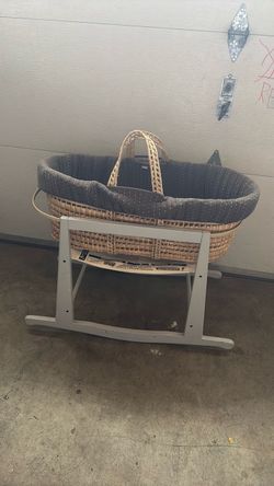 Moses Basket with Rocking Stand OBO