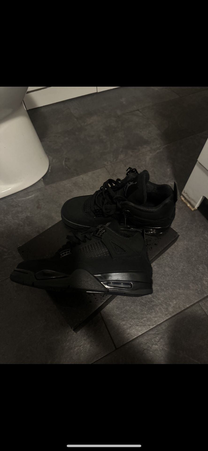 Jordan 4 Black cats Brand new Good condition