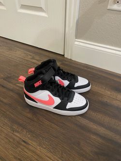 Nike Court Borough Mid 2 Shoes