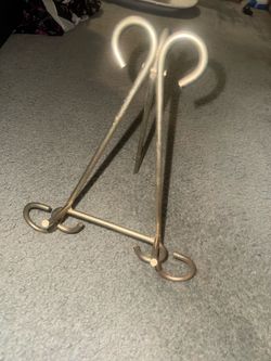 Brand new Brass Easel Decorative Tabletop Display 10" tall