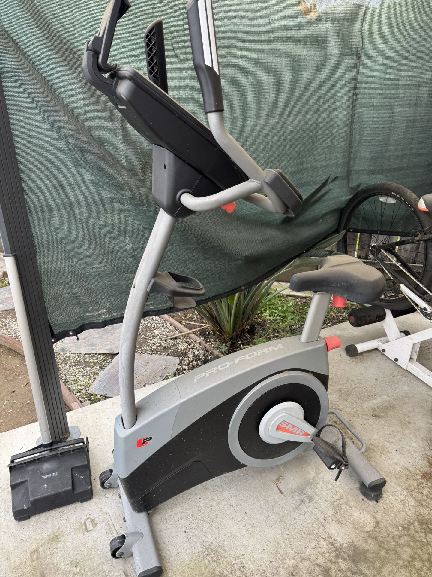 FREE curbside pickup - ProForm Exercise Bike