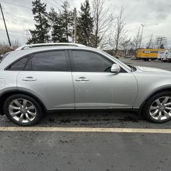 2004 Infiniti Fx35