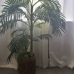 FAKE PALM TREE / DECORATION 