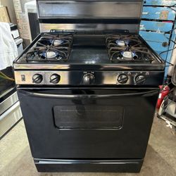 GE CLASSIC GAS STOVE  BLACK EVERYTHING WORKING ESTUFA DE GAS MUY BUENA