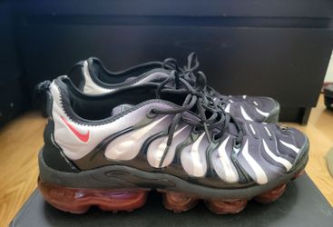 2018
Nike Air VaporMax Plus 'Black Red' size 10