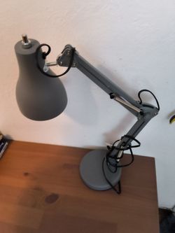 Desk lamp